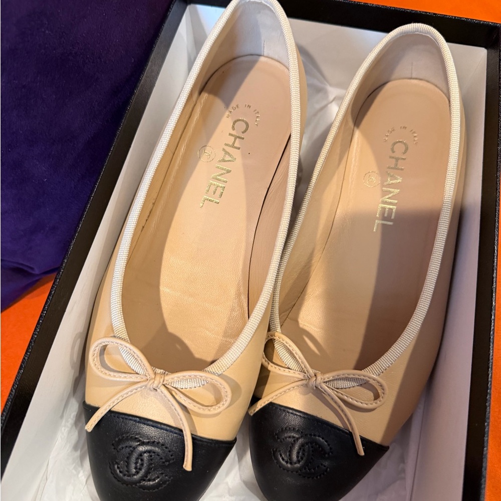 CHANEL flats 37.5 - Picture 4 of 7